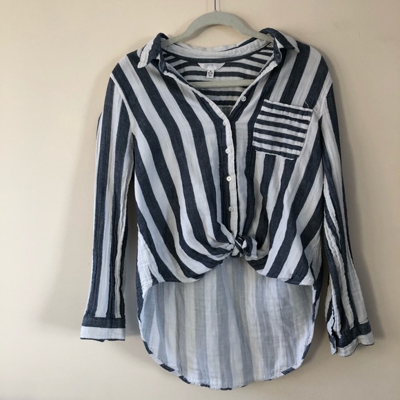 Time and Tru Tops - TIME & TRU STRIPPED BLOUSE | M |